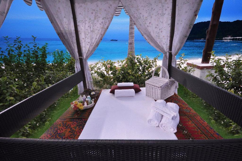 Sari Pacifica Resort & Spa, Lang Tengah Extérieur photo
