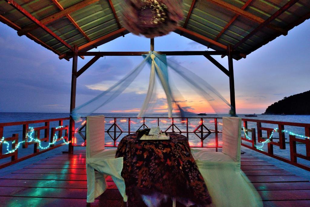 Sari Pacifica Resort & Spa, Lang Tengah Extérieur photo